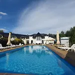 Brydar With Sauna, Swimming Pool And Jacuzzi Kompleks wypoczynkowy
