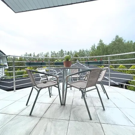 Ferienpark Brydar With Sauna, Swimming Pool And Jacuzzi Mielno