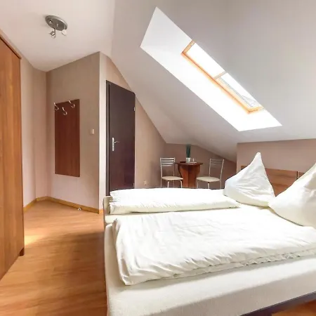 Brydar With Sauna, Swimming Pool&jacuzzi 3*