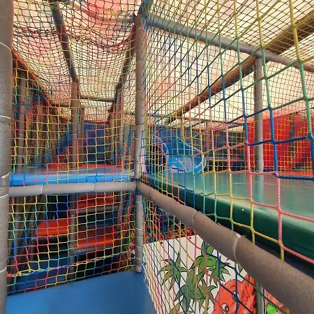 Brydar With Sauna, Swimming Pool And Jacuzzi منتزه العطل