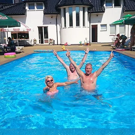 Ferienpark Brydar With Sauna, Swimming Pool And Jacuzzi Mielno