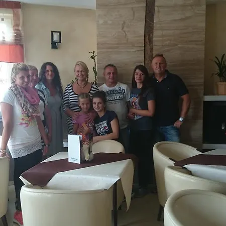 ホリデーパーク Brydar With Sauna, Swimming Pool And Jacuzzi