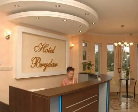 Brydar With Sauna, Swimming Pool And Jacuzzi ホリデーパーク ミエルノ