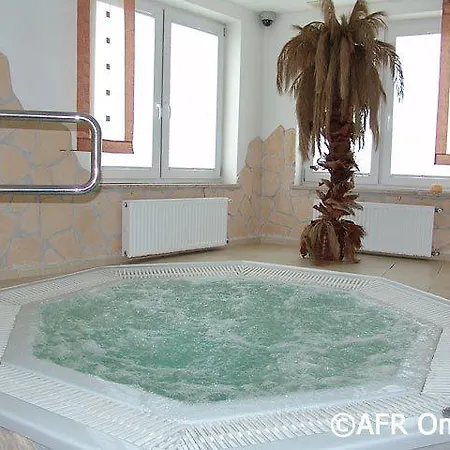 Brydar With Sauna, Swimming Pool&jacuzzi 3*