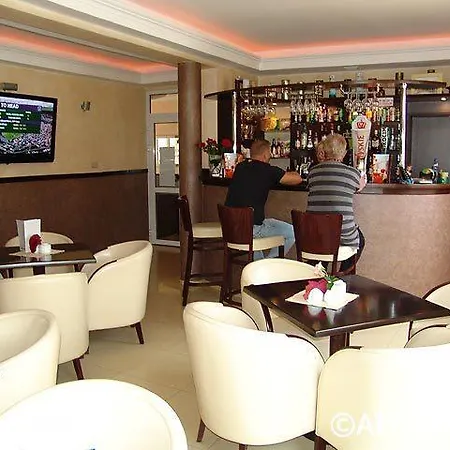Kompleks wypoczynkowy Brydar With Sauna, Swimming Pool&jacuzzi