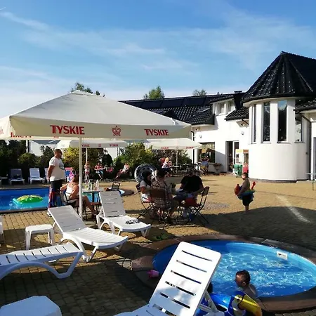 Brydar With Sauna, Swimming Pool And Jacuzzi