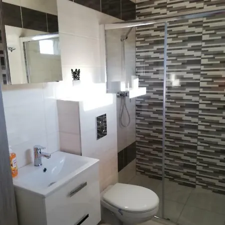 Brydar With Sauna, Swimming Pool And Jacuzzi 3* ميلنو