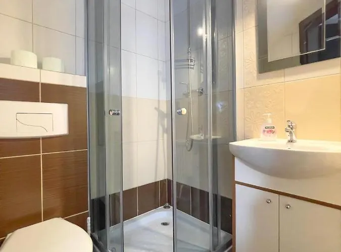 Brydar With Sauna, Swimming Pool And Jacuzzi Mielno (Koszalin)