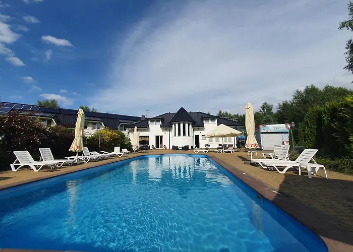 Brydar With Sauna, Swimming Pool And Jacuzzi Ferienpark