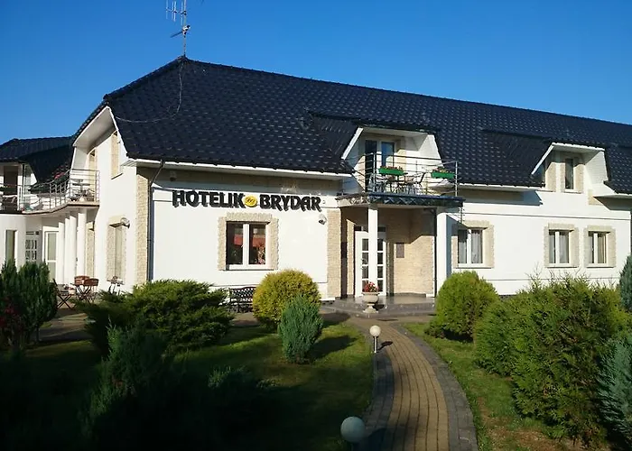 Kompleks wypoczynkowy Brydar With Sauna, Swimming Pool And Jacuzzi