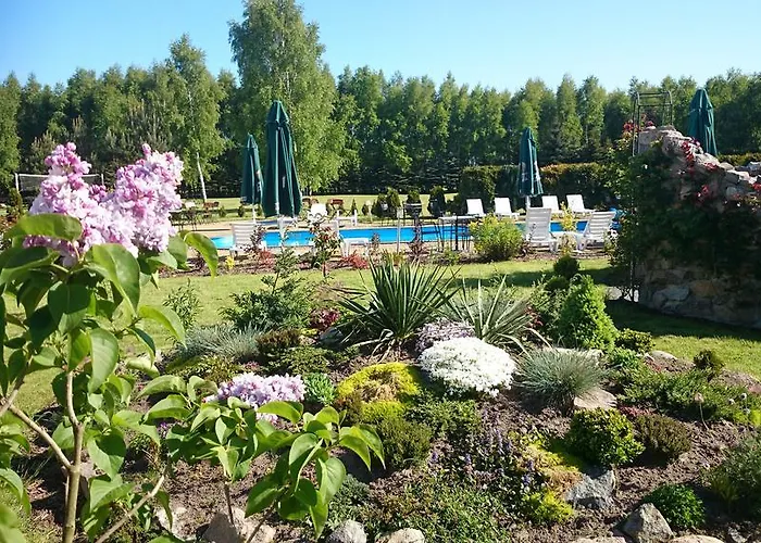 Kompleks wypoczynkowy Brydar With Sauna, Swimming Pool And Jacuzzi