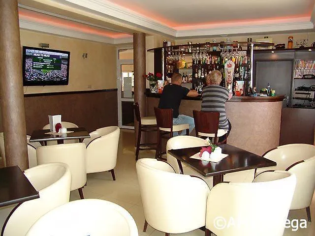 Kompleks wypoczynkowy Brydar With Sauna, Swimming Pool And Jacuzzi